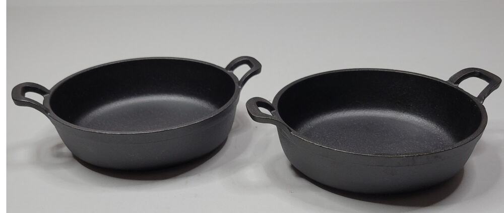 Set of 2 VALOR Cast Iron 5.5" Round Mini Servers 14 oz. 2 Handles each